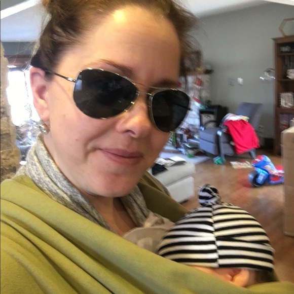 Meet your Posher, Erin - Picture 1 of 1